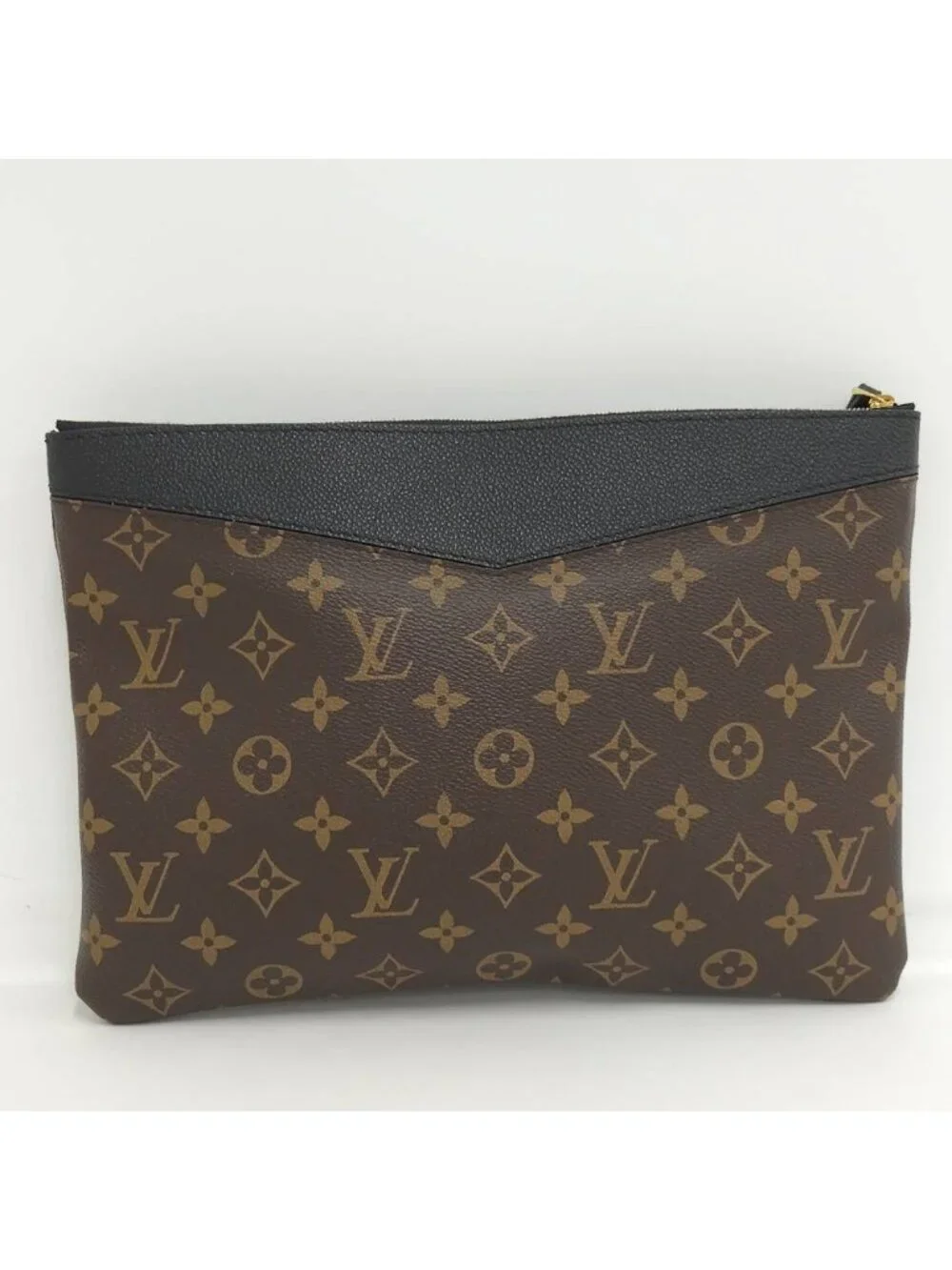 Louis Vuitton Daily Pouch Clutch Monogram Macassar